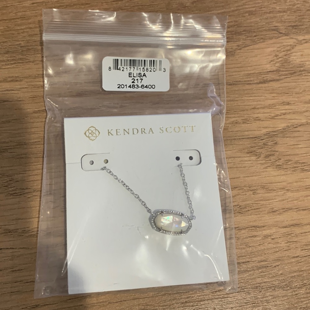 NWT Kendra Scott Elisa necklace